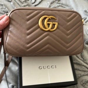 Gucci marmont crossbody